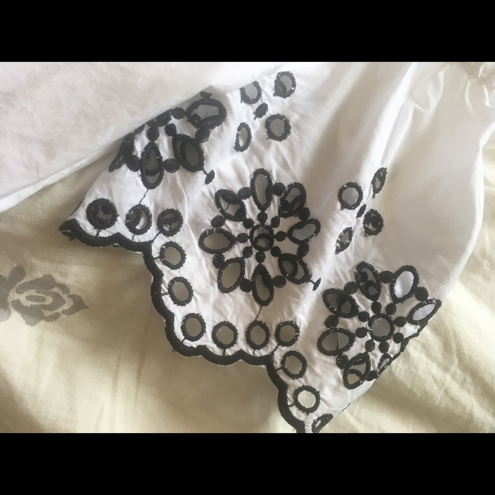 Vineyard Vines Dress - Picture 2 of 5